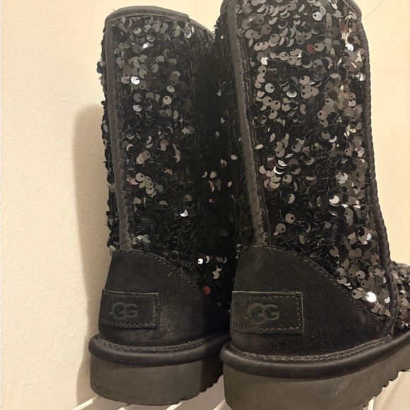 UGG Sparkling Black Sequin Boots - Picture 1 of 4